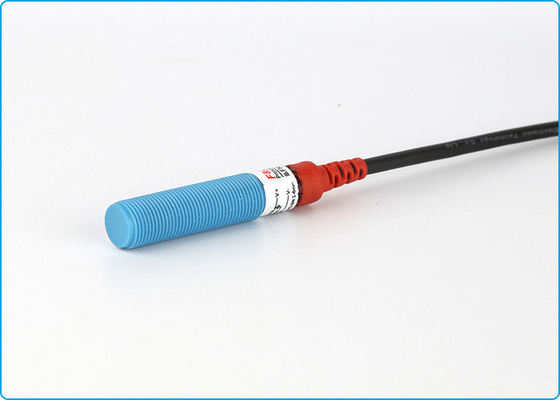24V PNP 3 سیم M12 Sensor Proximity Capacitive 5mm Sensing برای راه حل اتوماسیون