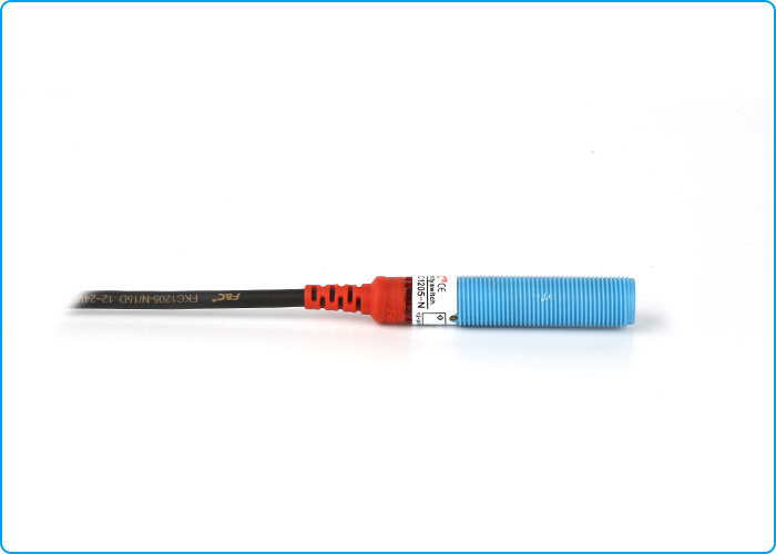 سنسورهای ظرفیت پیکربندی سه بعدی 24V M12 NPN NO 3 سنسور سطح مایع