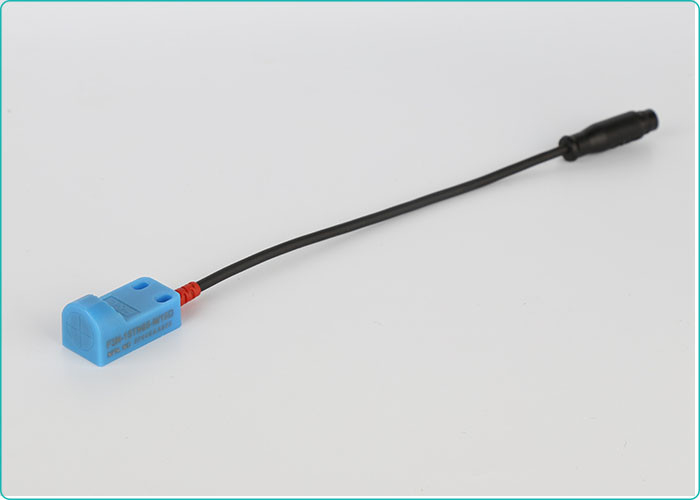 IP67 سنسور مجاورت سنجنده هندسی 5mm ضد آب PNP NC به طور معمول باز می شود